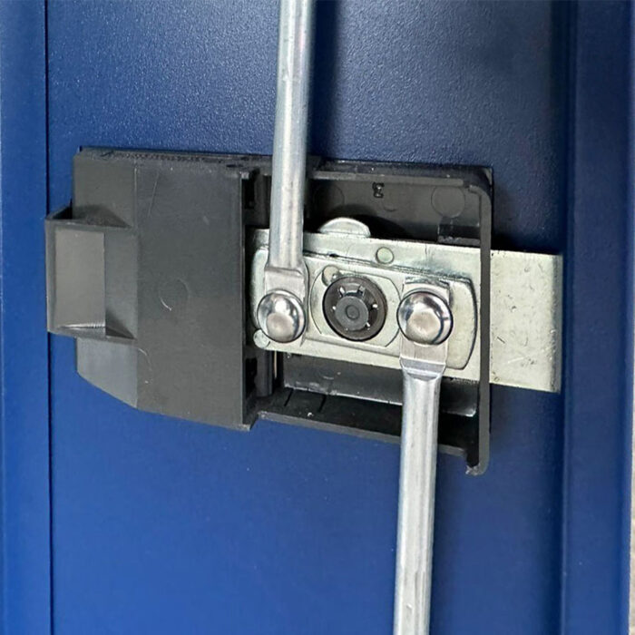 Stahlschrank von Bisley, abschließbar, mit Schlüssel – Bild 3