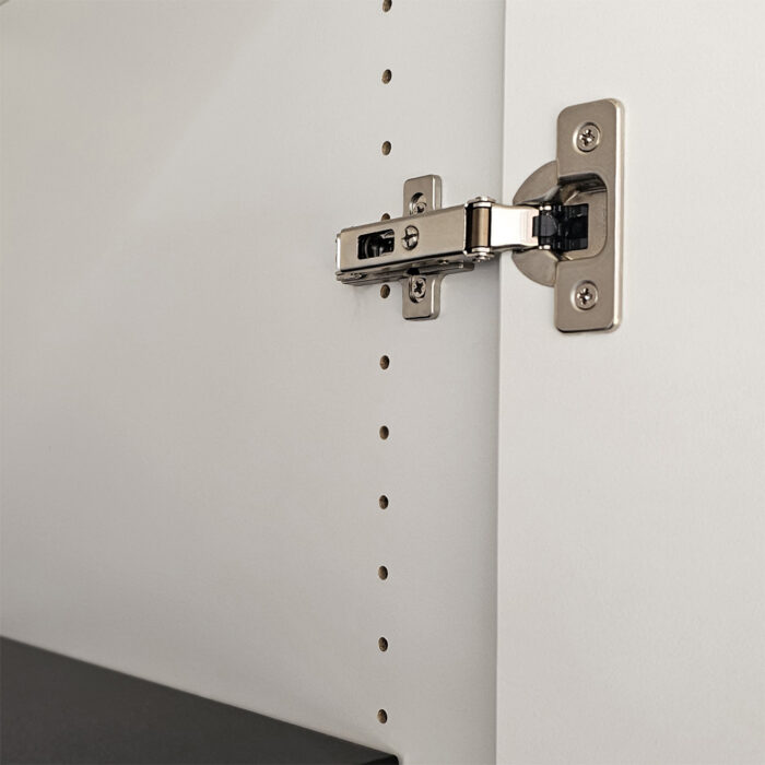 gebrauchte Aktenschränke der Marke Steelcase. Abgebildet sind zwei Schränke 4