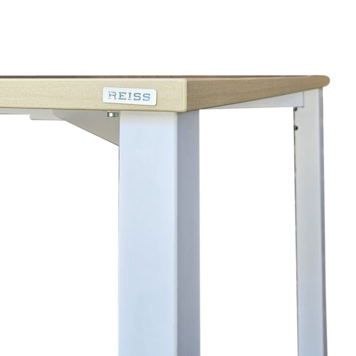 gebrauchte Schreibtische der Marke REISS Büromöbel 3