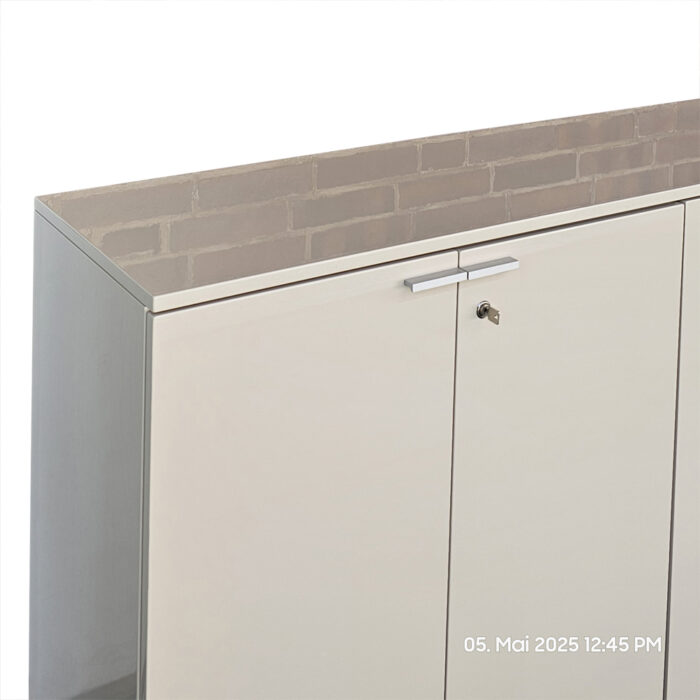 gebrauchter Aktenschrank, bestehend aus 5 Schränken