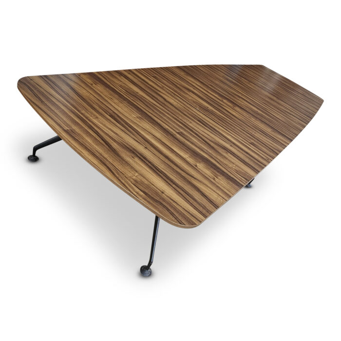 gebrauchter Konferenztisch der Marke Steelcase, Modell Lano 6
