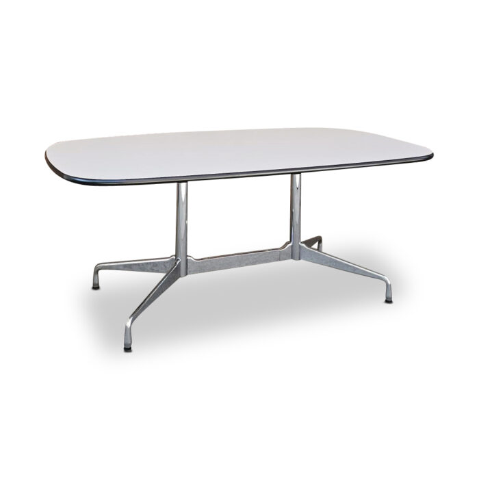 gebrauchter Konferenztisch der Marke Vitra 2