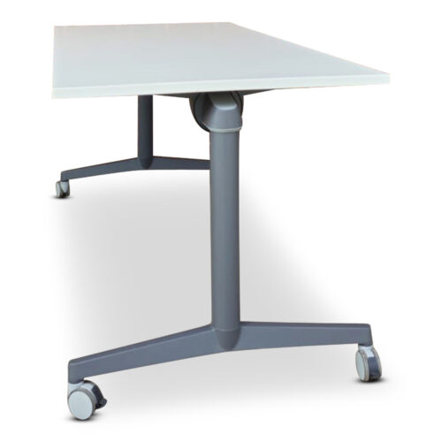 gebrauchte Bürotische der Marke Steelcase, Modell Flip Top Twin