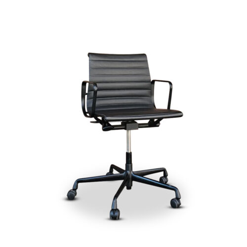 gebrauchte Drehstühle der Marke Vitra, Modell Alu Chair EA 118
