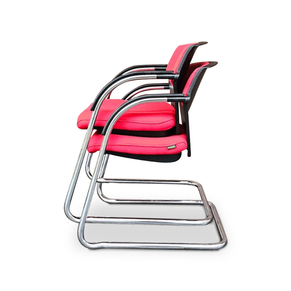 gebrauchte Freischwinger der Marke Dauphin, Modell Cosmos 6