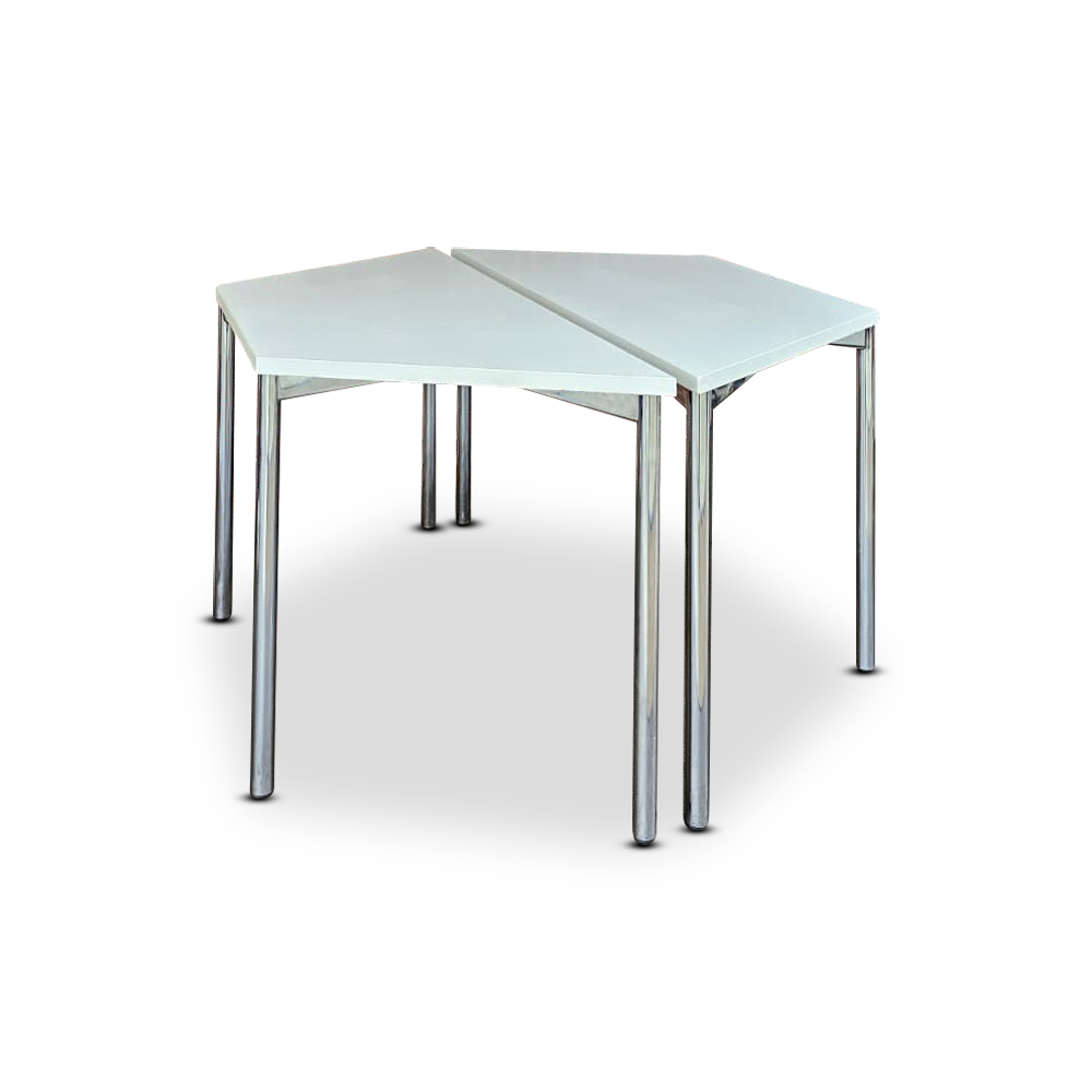 gebrauchte Trapez - Bürotische der Marke Brunner 4