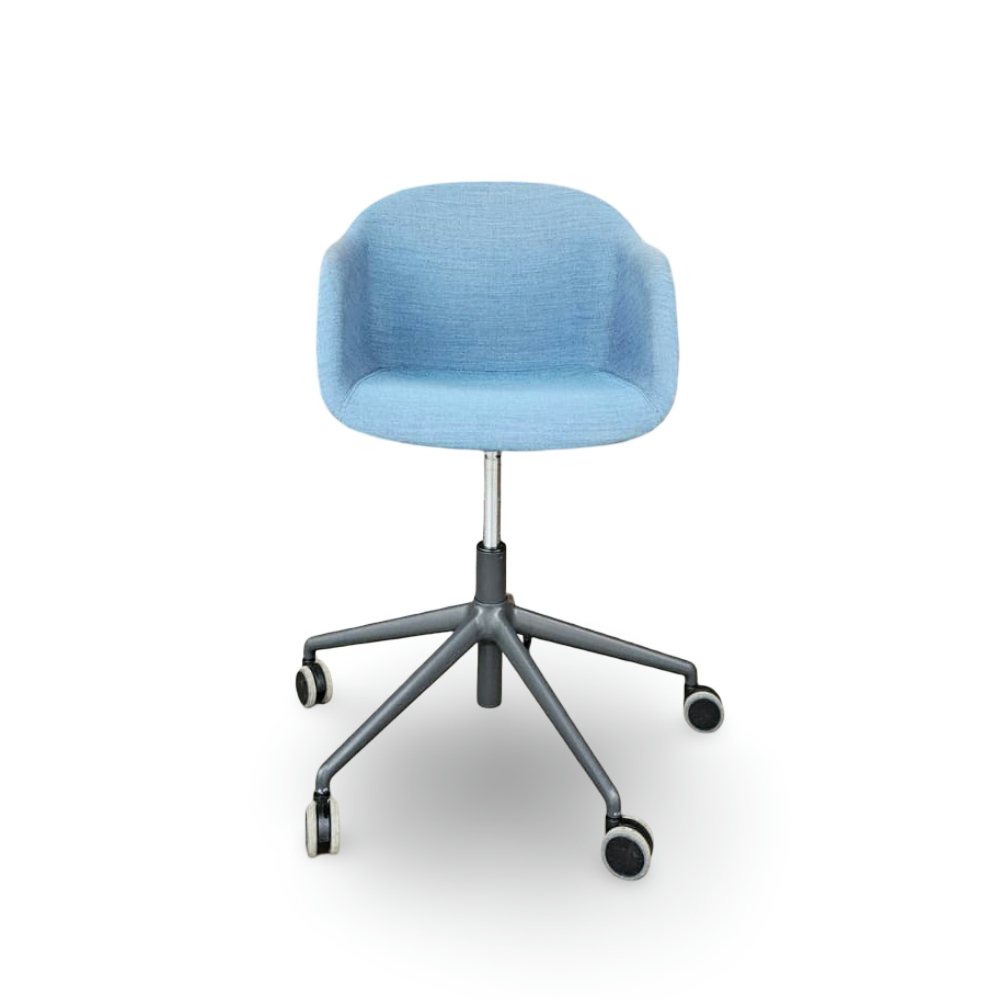 Konferenzstühle von muuto, Modell Fiber Chair