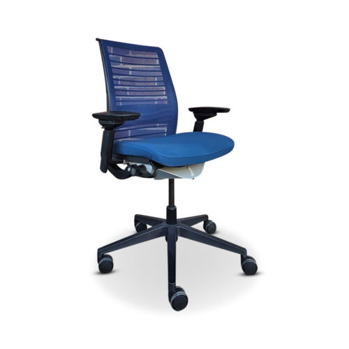 Büro-Drehstühle der Marke Steelcase, Modell Think V2